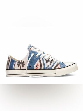 Converse Unisex Bohemian Low Top sneakers size 14 Women/ size 12 Men's